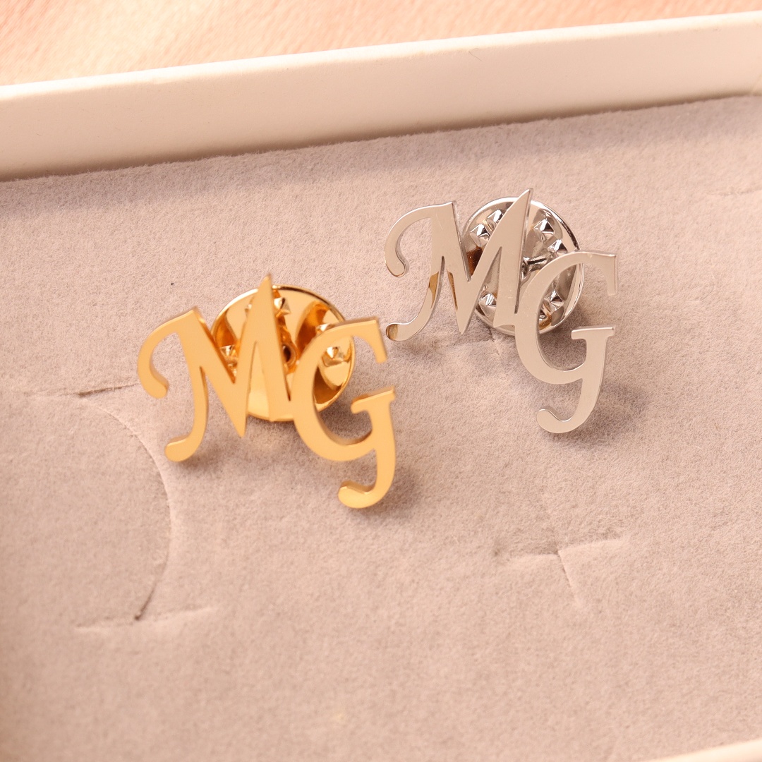 Custom Initials Brooch For Gro - đánh giá và giá Men Accessories Brooch