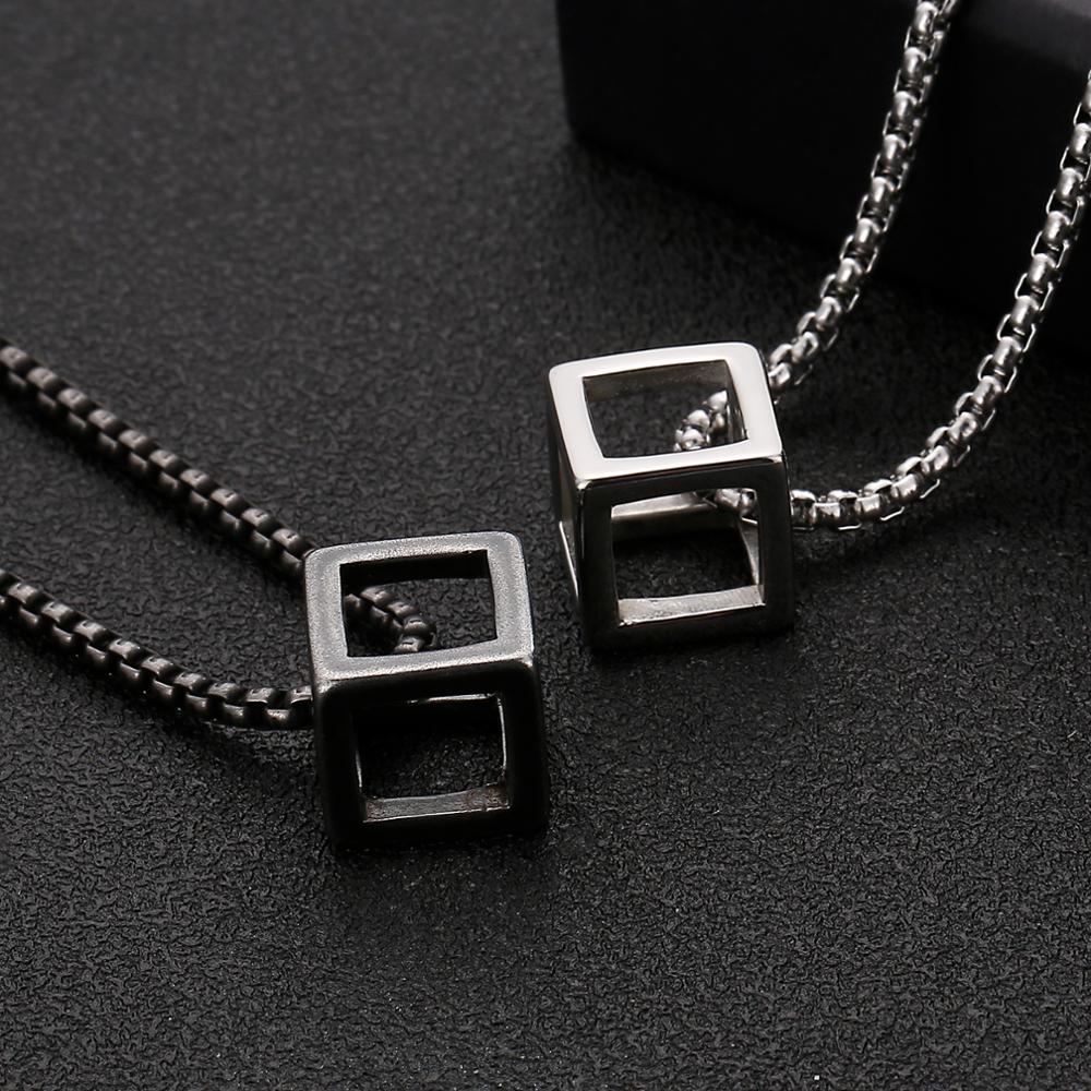 Kalen Ba Chiều Vuông Mặt Dây C - đánh giá và giá Men Accessories Rule